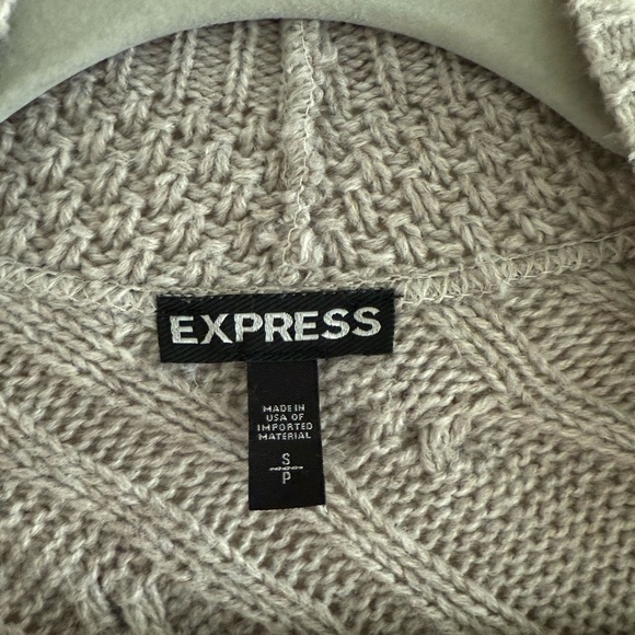 Express Gray Cable Knit Cocoon Cardigan Sweater Size Small - Picture 4 of 4